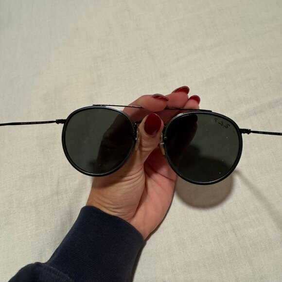 ⭐️ Ray-Ban Round Double Bridge in Black, pre-owned, excellent condition